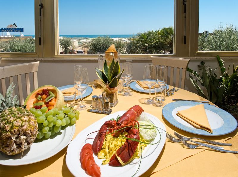 RISTORANTE FRONTE MARE