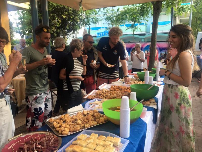 Hotel Royal Inn Gallery 16