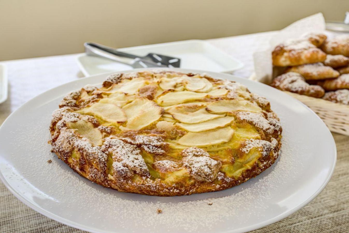 Hotel Club Gallery 27