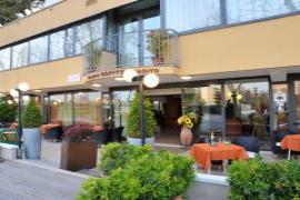 Hotel Club Gallery 3 Preview