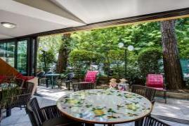 Hotel Club Gallery 7 Preview