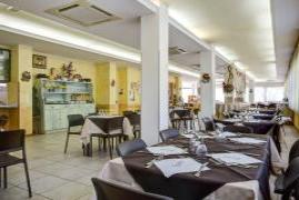 Hotel Club Gallery 16 Preview